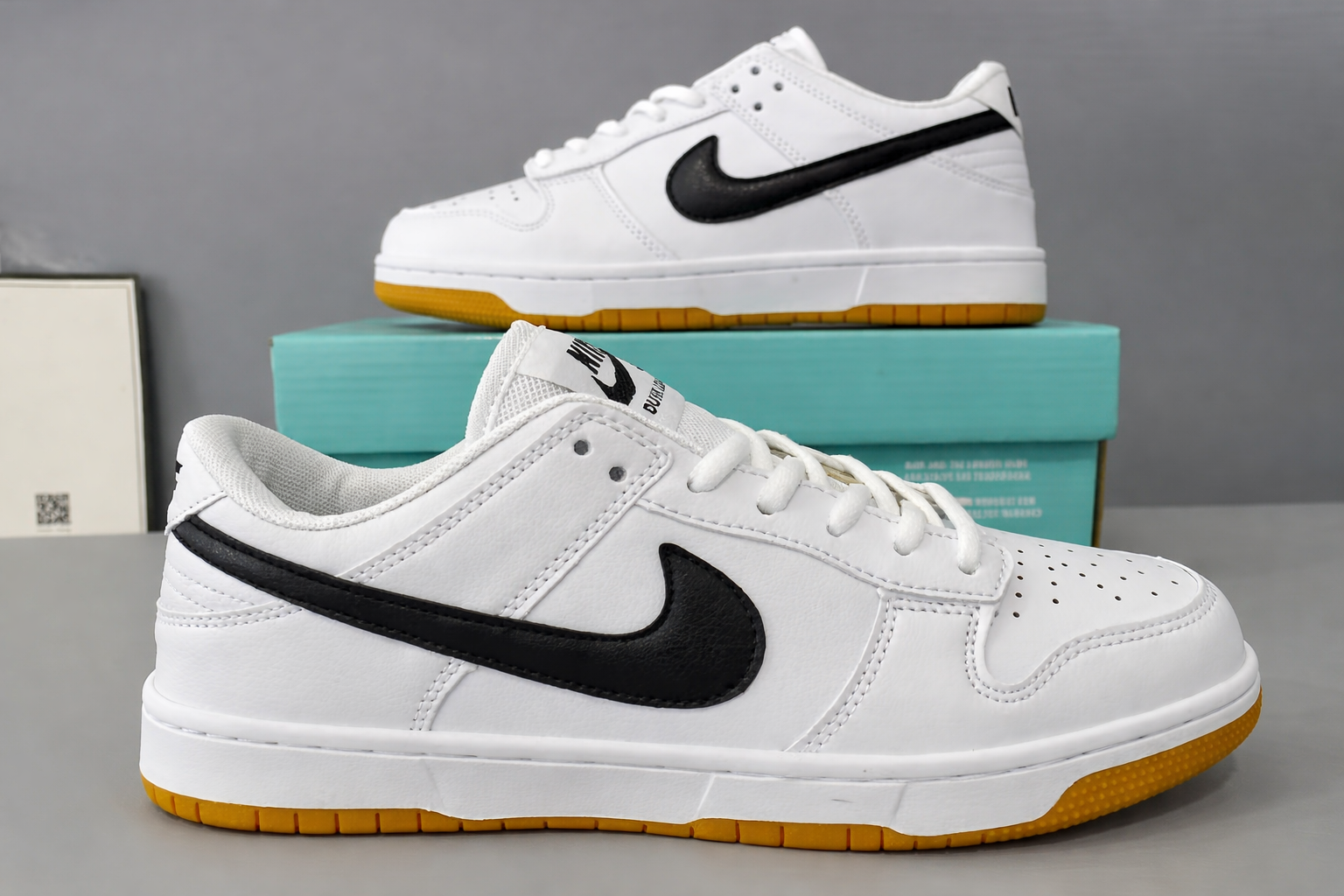 SB Dunk Low White Black