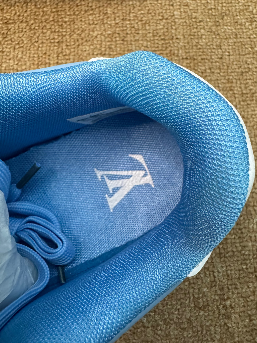 LV Trainer #54 Light Blue White