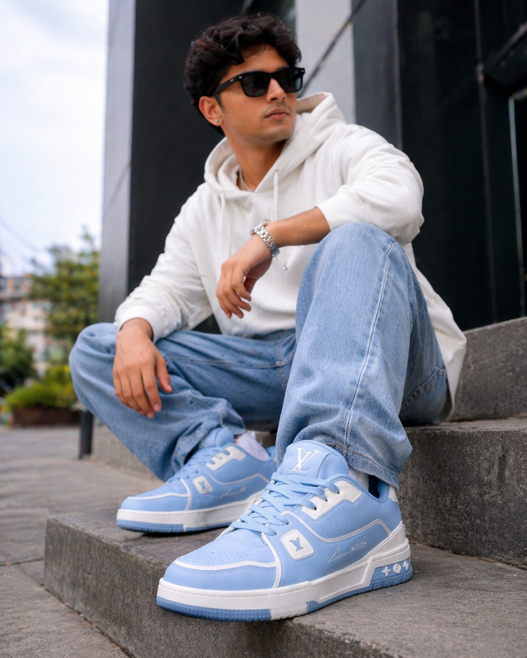 LV Trainer #54 Light Blue White